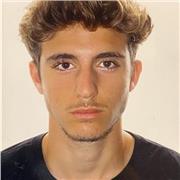 Estudiante de ADE+MKT digital, con ganas de ayudar a personas que me hubiese podido identificar hace unos años.